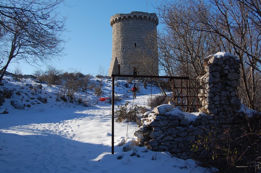 Monte Gennaro 1271 mt. - ghiaccio e neve alle porte di Roma